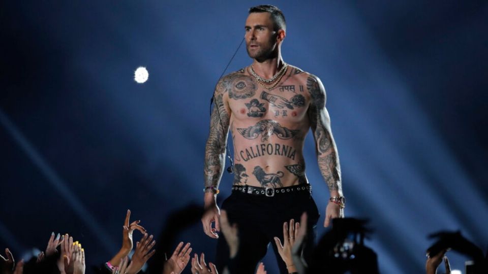 El show de medio tiempo de Maroon 5 en el Super Bowl fue duramente criticado, ganándose un lugar entre los peores