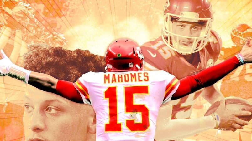 Mahomes lesionado logra triunfar