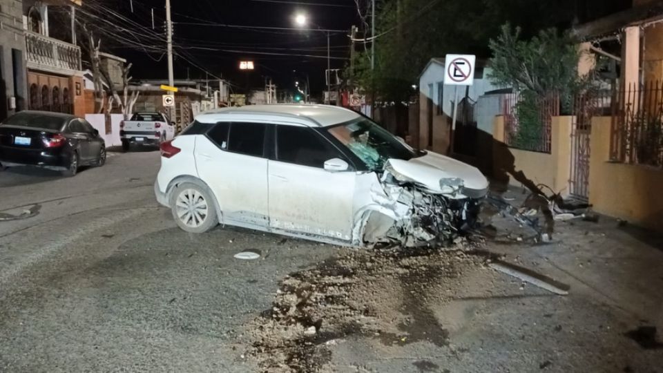 Esta camioneta fue la causante del choque