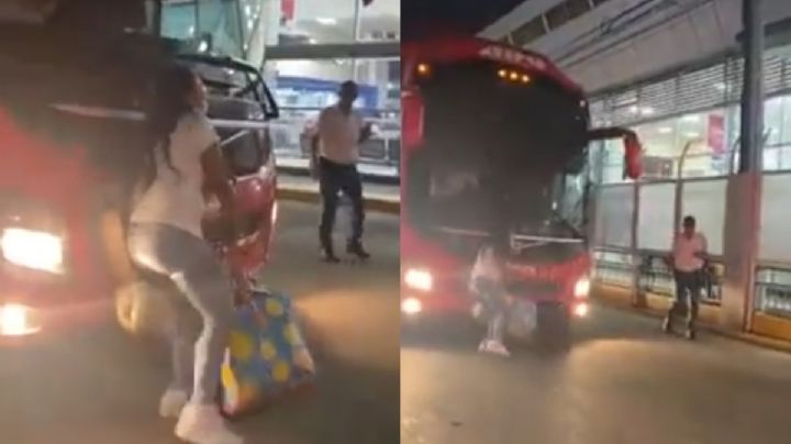 Mujer detiene autobús y ruega porque la dejen subir | VIDEO