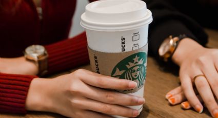 Starbucks: Retiran del mercado cientos de miles bebidas que contienen vidrio