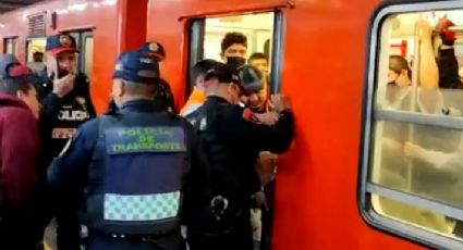 Puerta del metro le amputa dedo a hombre en la CDMX