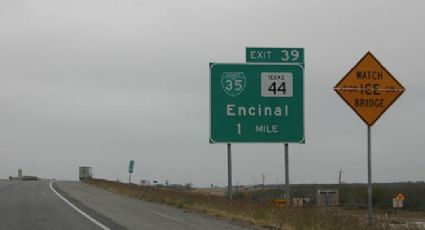 Cerrarán carriles entre Cotulla y Encinal, Texas por repavimentación