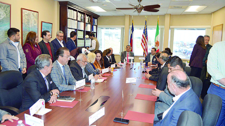 Coinciden gobiernos de Laredo y Tamaulipas en ampliar Puente 3 del Comercio Mundial.