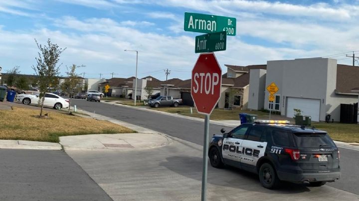 Investigan muerte en Residencial The Loop; policías mantienen rodeada el área