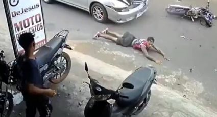 Motociclista imprudente quería rebasar y ocasionó carambola | VIDEO