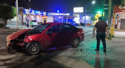 Joven iba a su trabajo y lo chocan en Santos Degollado y Madero; culpable huye