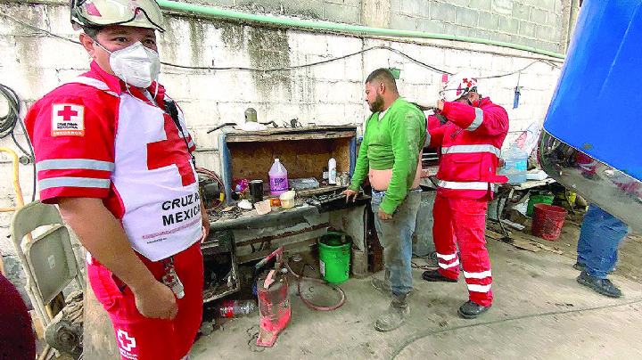 Casi muere aplastado por tráiler en la Carretera Antigua en Nuevo Laredo
