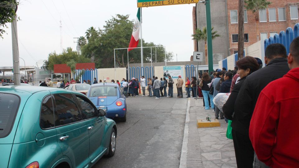 Abate las filas con el Sentri Peatonal