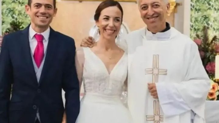 El 'sacerdote de Tinder' tiene un récord de 270 matrimonios y 0 divorcios