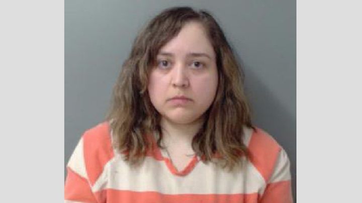 Arrestan a mujer de Laredo por ciberacoso; esto fue lo que hizo