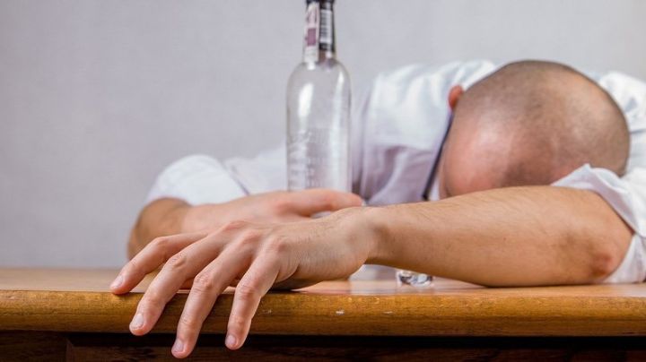 Muere hombre tras consumir sustancias prohibidas y alcoholizarse