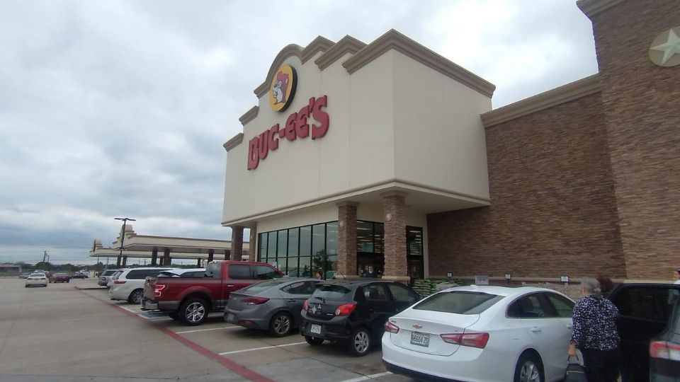 Buc-ee's es la gasolinera más grande del mundo y está en Texas.