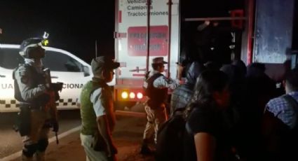 Abandonan tráiler en Veracruz con 209 migrantes