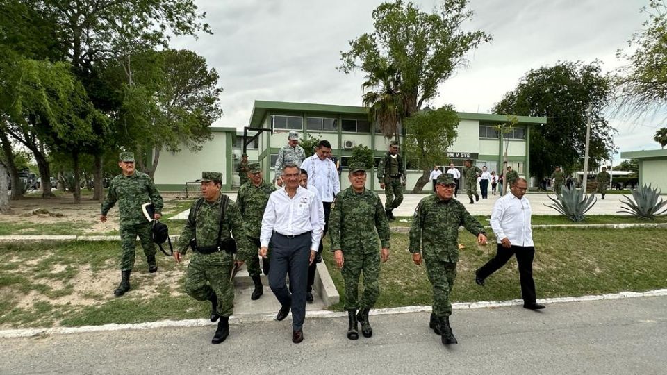 Américo Villarreal, gobernador de Tamaulipas y mandos de fuerzas federales.