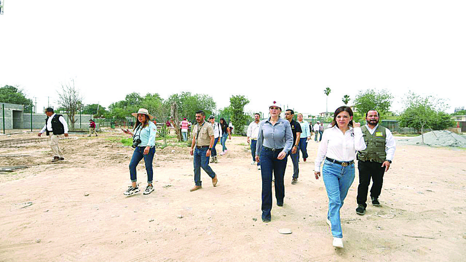 La alcaldesa Carmen Lilia Canturosas hizo un recorrido de inspección por el lugar.