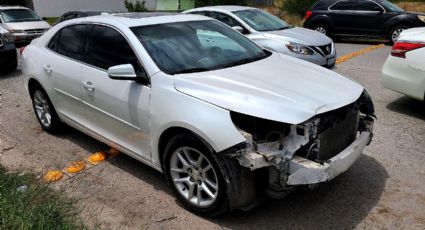 Adolescente causa choque frente al Palacio de Justicia de Nuevo Laredo