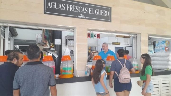 Cumplen las 'Aguas frescas El Güero', más de 50 años de tradición en Tampico