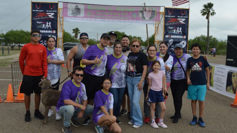 La familia Keiser organizó por décimo año la carrera en memoria de Krizia, ellos son John, Martha, John Hanson, el pequeño Mylo e Itzel.