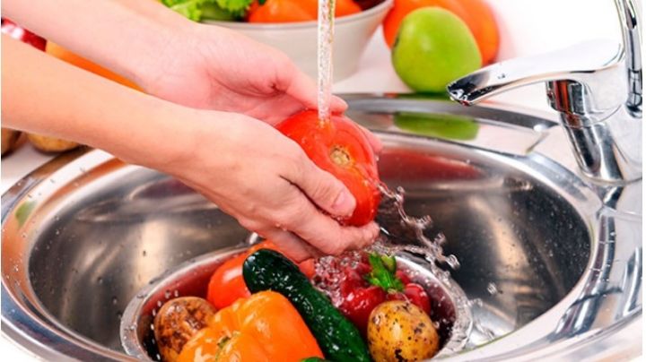 Remedios caseros para desinfectar las frutas y verduras; puedes elegir las opciones