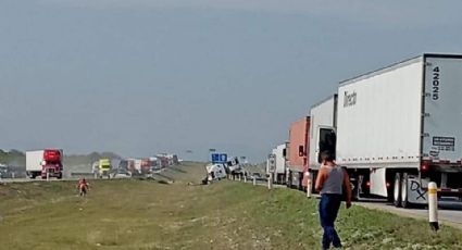 Cierran Autopista Monterrey-Nuevo Laredo por accidente