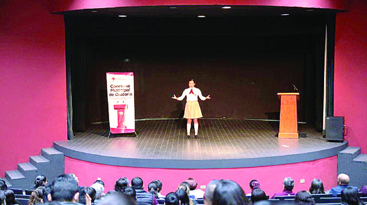 Jóvenes dan lo mejor de sí en concurso de oratoria