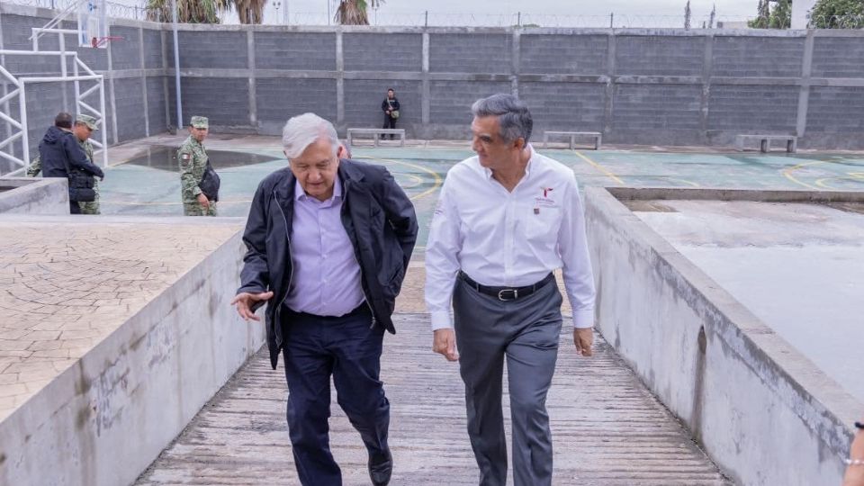 AMLO fue recibido por el gobernador Américo Villarreal