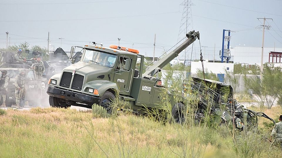 Un militar muerto en volcadura