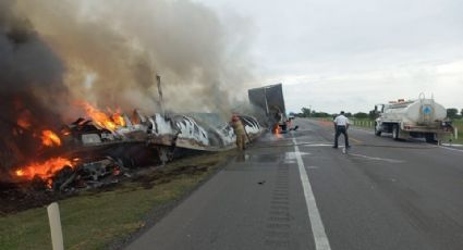 Son de Veracruz 21 de los 27 fallecidos en carreterazo en Tamaulipas de van y tráiler