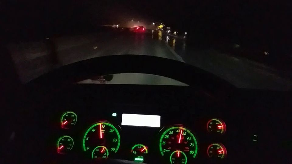 Manejo de luces en carretera