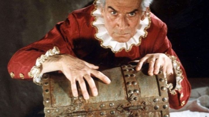 Hombre amasó millones pero no gastó ni un centavo; murió contemplando su dinero