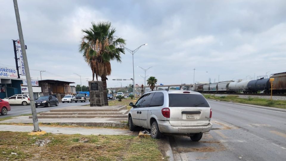 El conductor de la Dodge Grand Caravan se dio a la fuga