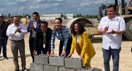 Colocan la  primera piedra de Bodega Aurrera en Nuevo Laredo