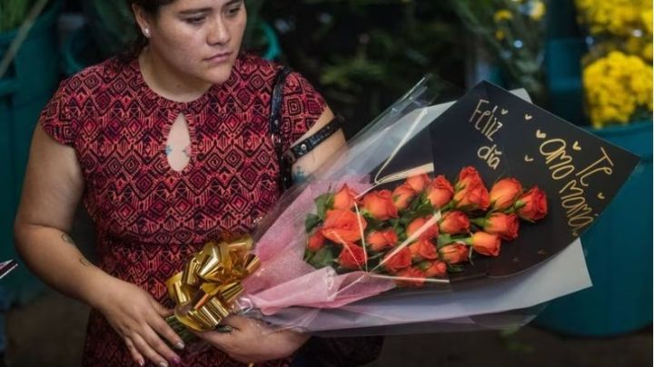 ¿Festejarán a las mamás en los trabajos y escuelas el 10 de mayo?; ¿habrá clases?