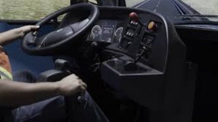 ¿Quieres ser transfer?; aquí te enseñan a manejar un tráiler