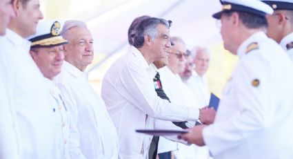 AMLO y Américo Villarreal celebran Día de la Marina; presidente defiende su labor | VIDEO