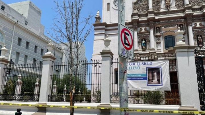 Muere hombre afuera de la Catedral de Monterrey; estaba encadenado
