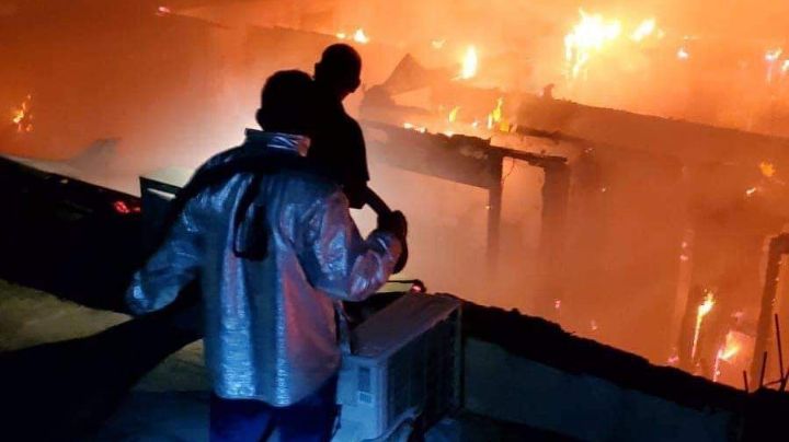 Se incendian casas en Anáhuac; bomberos de Nuevo Laredo acuden en apoyo | FOTOS