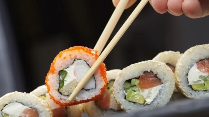 Comer sushi es todo un arte; aquí te decimos cómo debes hacerlo | VIDEO