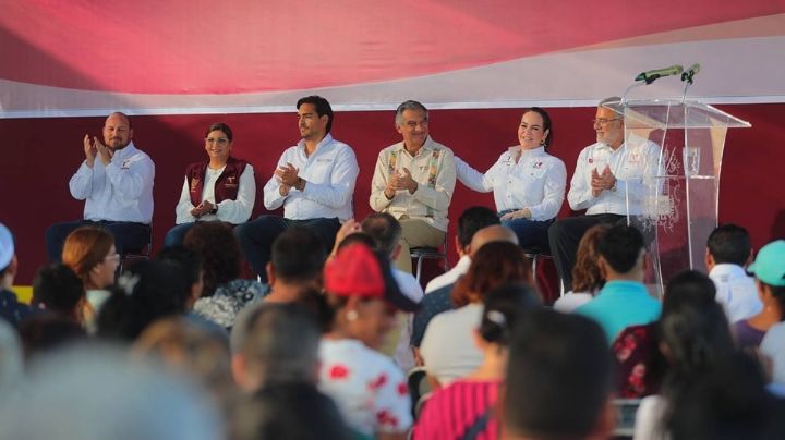 Américo Villarreal entrega paquete de obras en Nuevo Laredo