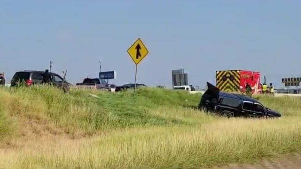 Un choque en el Express Way, trastocó el tráfico al norte, este jueves por la mañana casi frente al banco Wells Fargo y el restaurante Chick-Fil-A.

