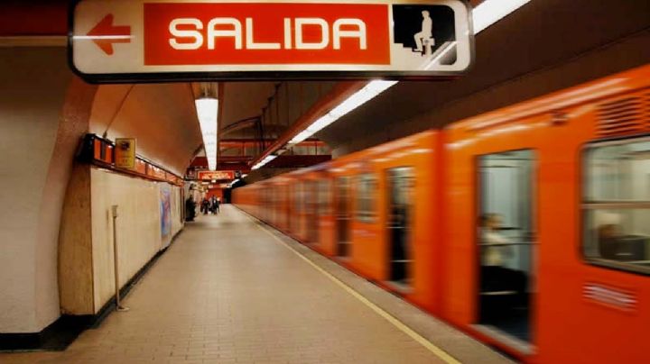 Adolescente se lanza al paso del metro en CDMX; así la rescataron