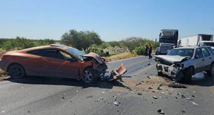 Dos jóvenes son internados tras chocar de frente en el Segundo Anillo Periférico