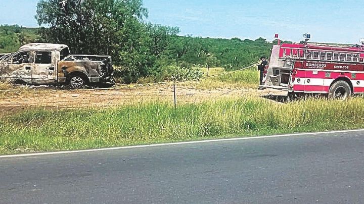 Siguen sin identificar a las personas calcinadas en accidente de Carretera Piedras Negras