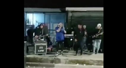 Se harta de ruido de la fiesta y dispara en la cabeza a cantante | VIDEO