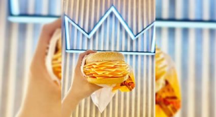 Lanzan peculiar hamburguesa sin carne, pero 20 rebanadas de queso, ¿se vende en México?