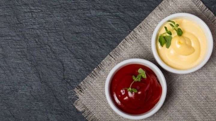 ¿Se deben meter la salsa cátsup y la mayonesa al refrigerador?