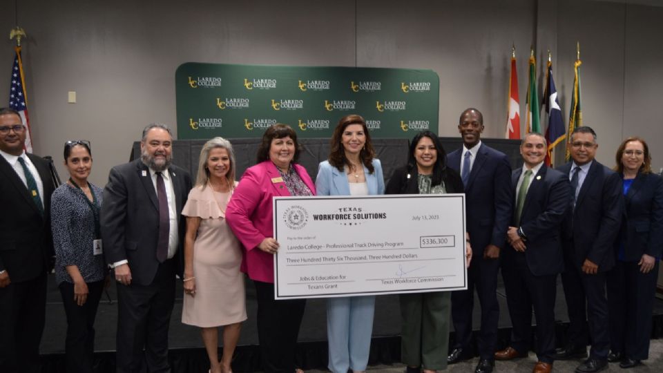 APOYO. La Comisión de Fuerza Laboral de Texas entregó casi 337 mil dólares al Colegio de Laredo para promover carreras técnicas.

