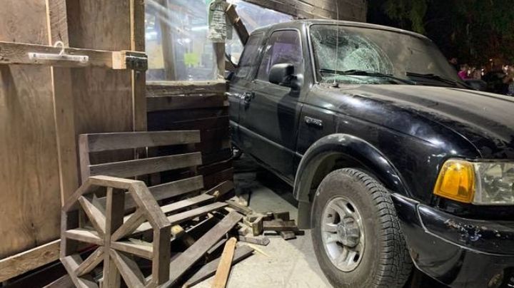 Atropellan y matan a niño sentado afuera de negocio, en Matamoros