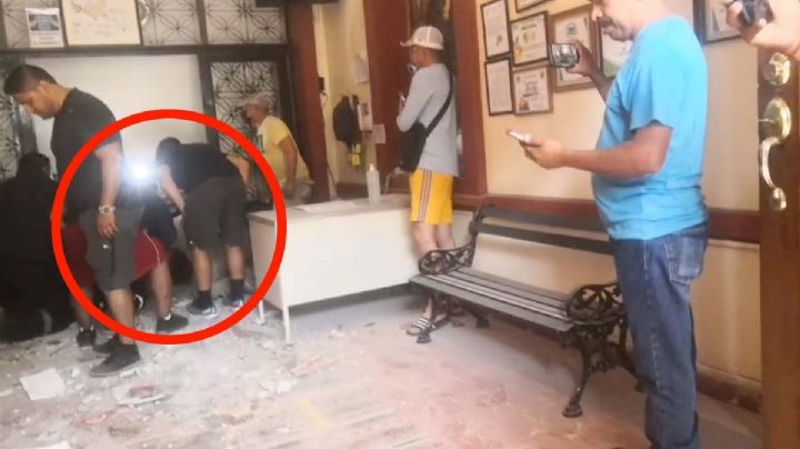 Cae techo de colegio en Ciudad Victoria; reportan gente atrapada